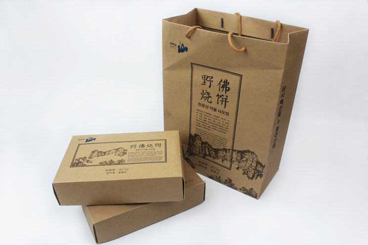 這樣原汁原味土特產(chǎn)禮品盒+手提袋套裝你也想要嗎？快來(lái)長(zhǎng)沙印刷廠日大彩印定制！